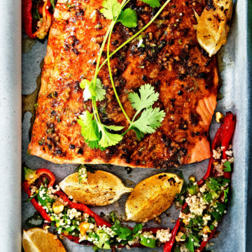 Marokkaanse zalm met geroosterde paprika